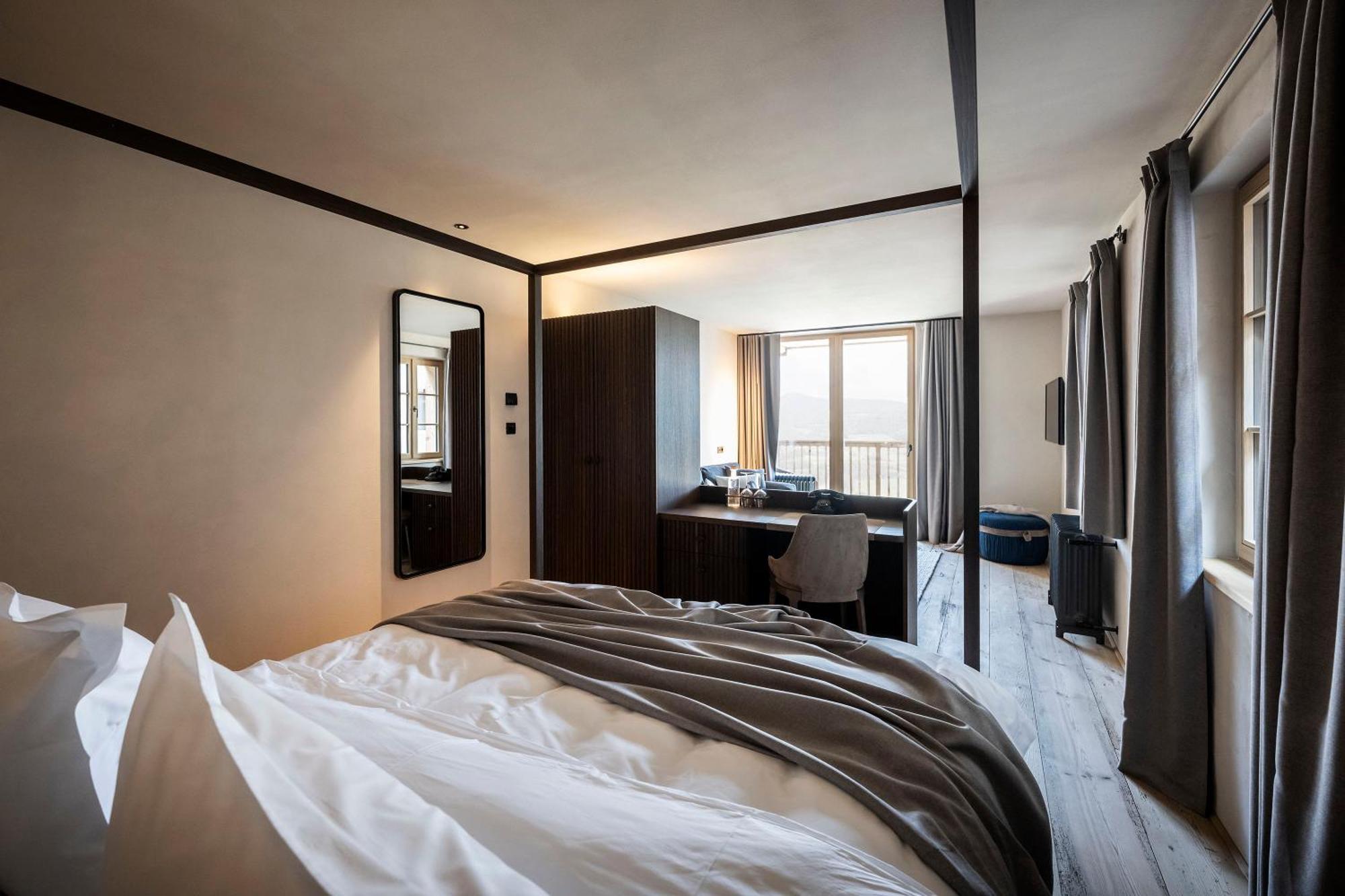 Hotel Ansitz Steinbock Villandro Εξωτερικό φωτογραφία